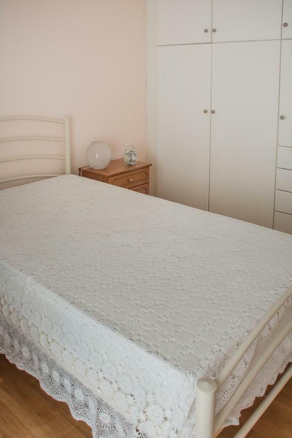 Artemis Central Apartment Corinto Esterno foto